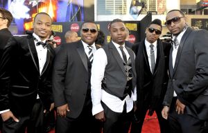 2009 American Music Awards - Red Carpet