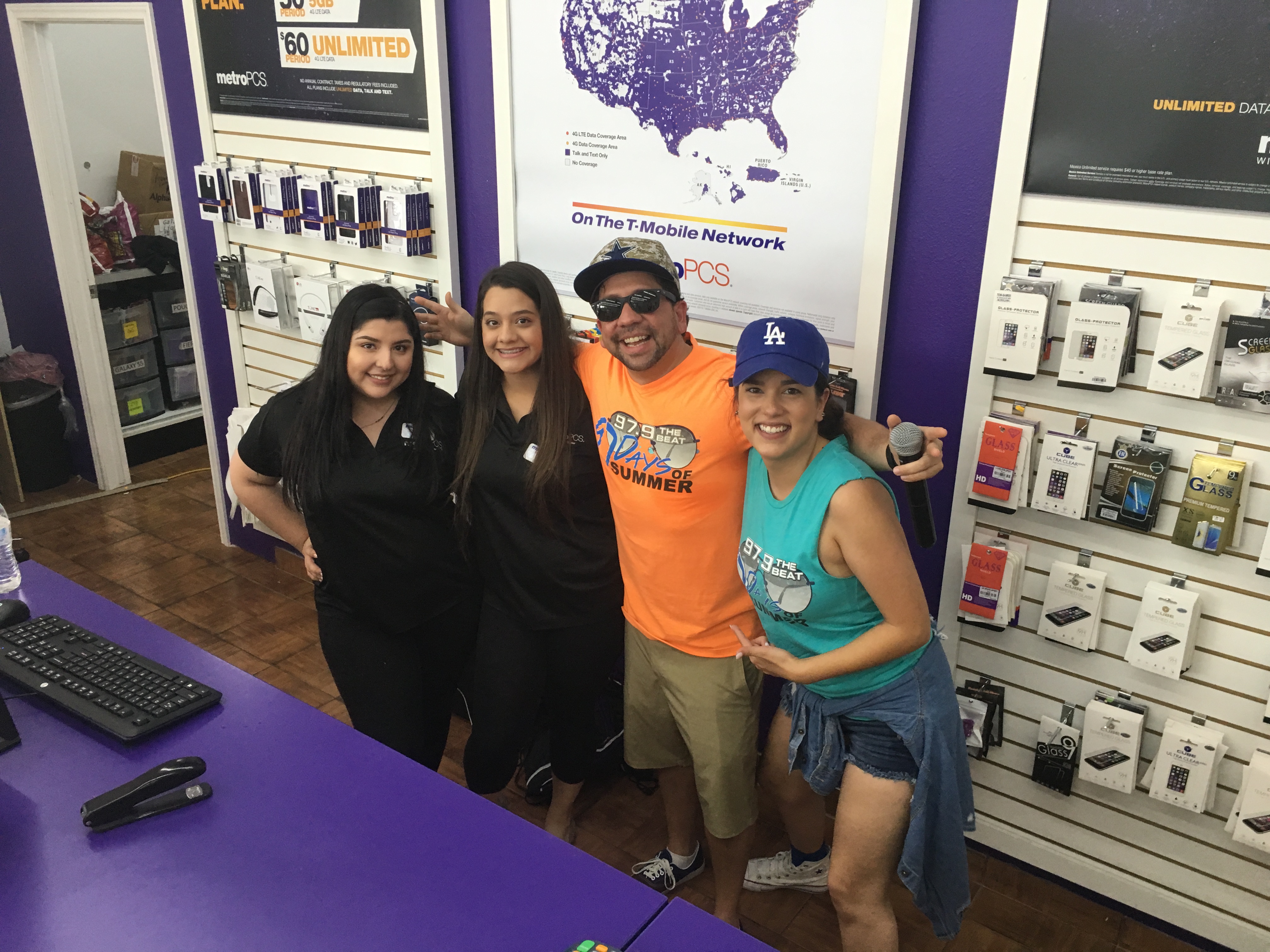 97.9 The Beat @ MetroPCS