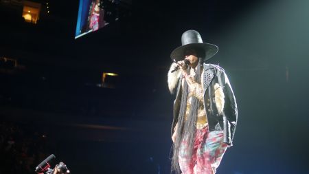 Diddy, 112, Mase, Lil’ Kim, Faith Evans, French Montana, Carl Thomas, Total, DMX and Erykah Badu perform at the Bad Boy Family Reunion Tour in Dallas