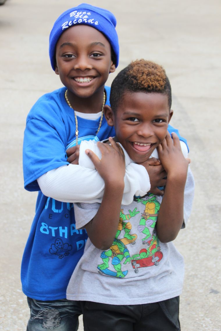 97.9 The Beat Gives Back this Thanksgiving