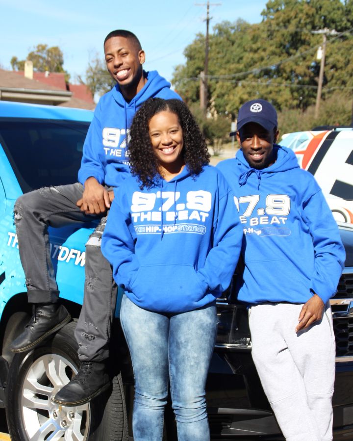 97.9 The Beat Gives Back this Thanksgiving