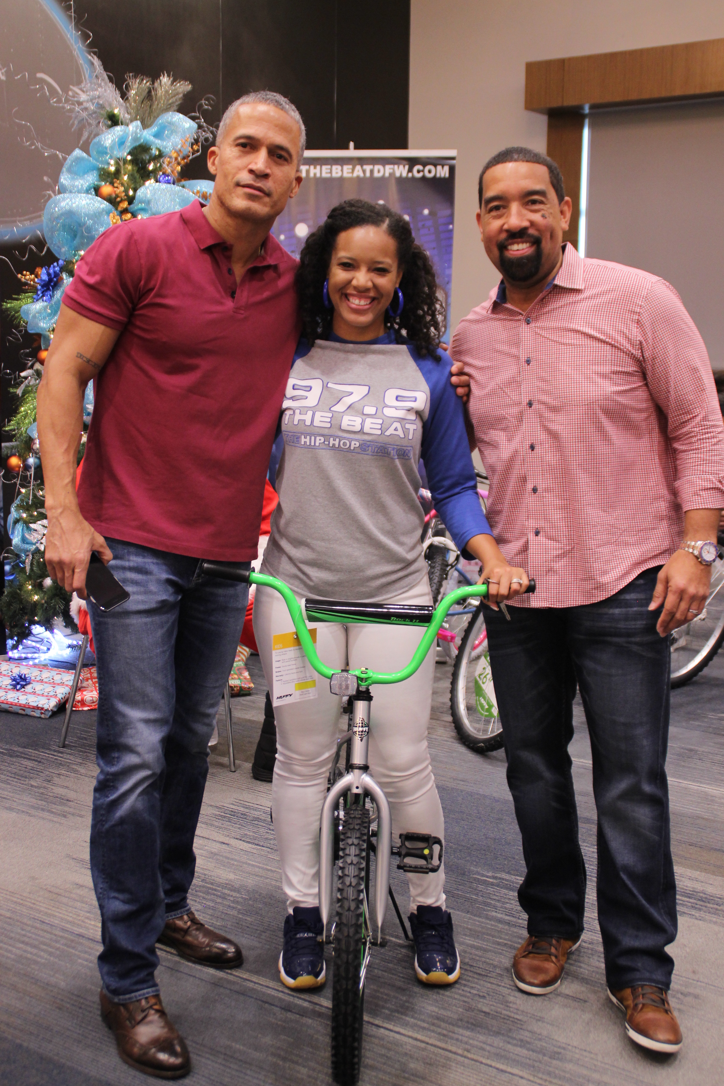 IJustGotHit.com's Holiday Bike Giveaway