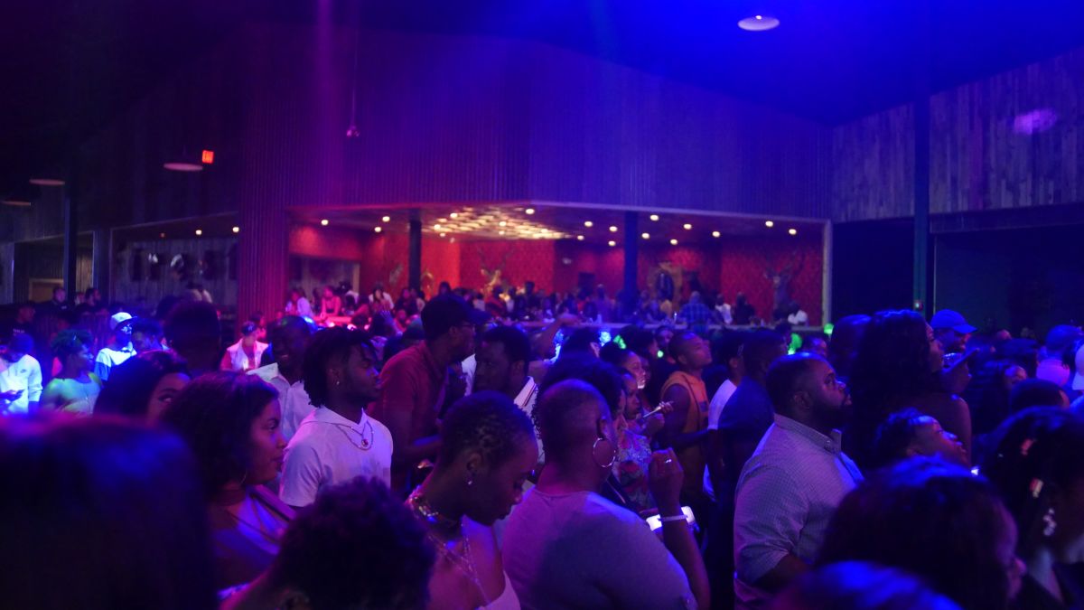 WizKid Takes Over the DFW