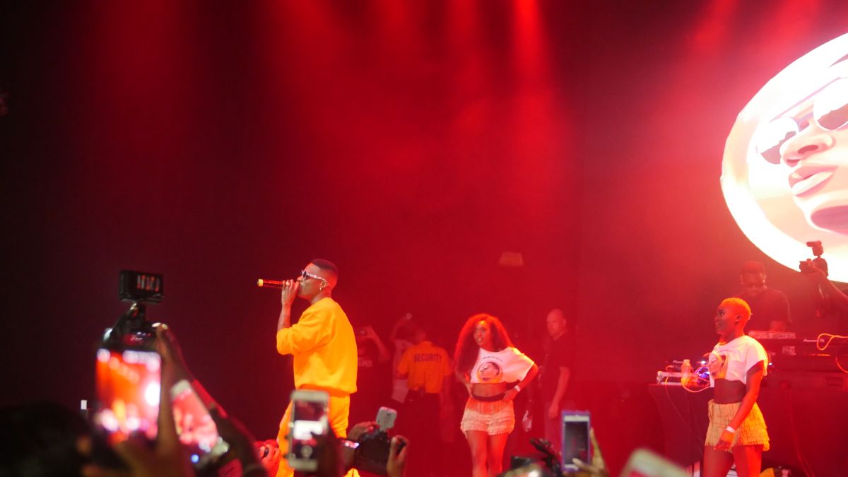 WizKid Takes Over the DFW