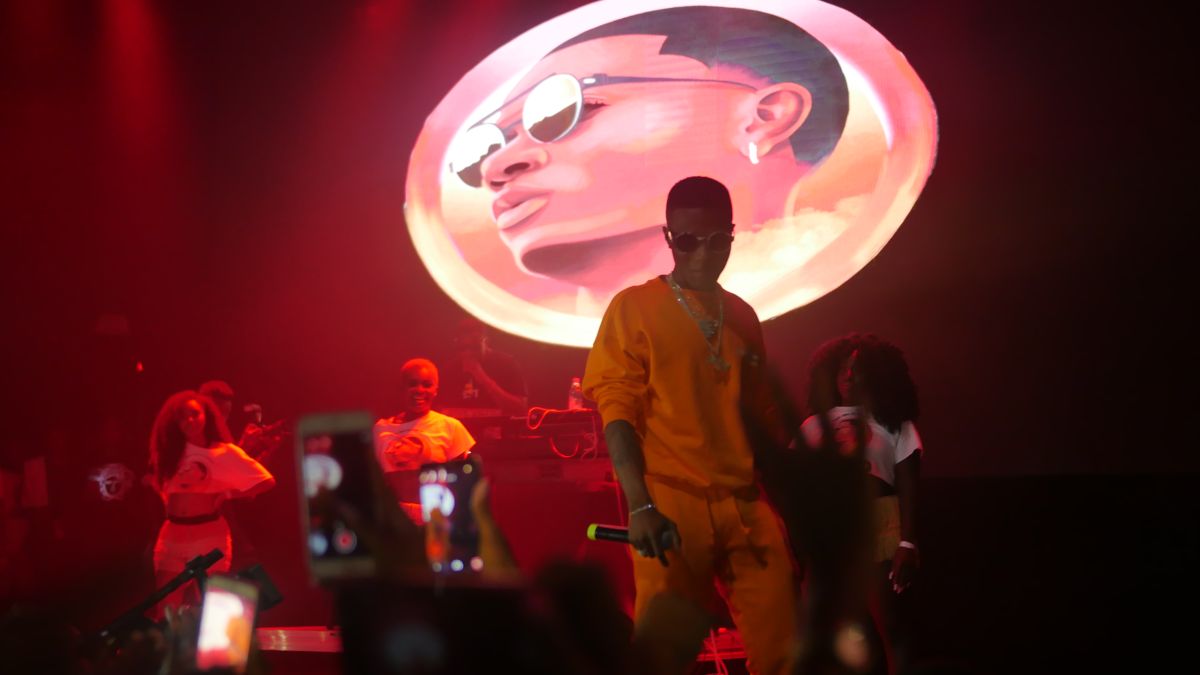 WizKid Takes Over the DFW