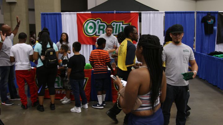 97.9 The Beat Dub Car Show
