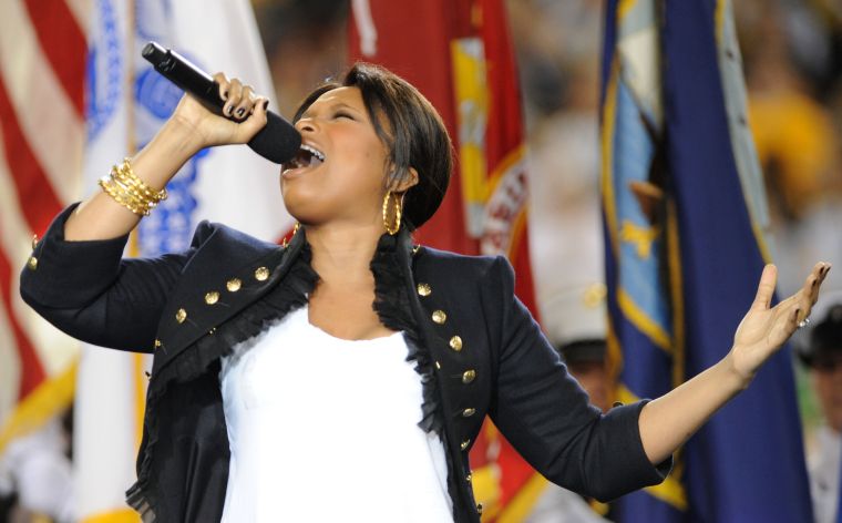 Jennifer Hudson – Super Bowl XLIII Pre-Game Show