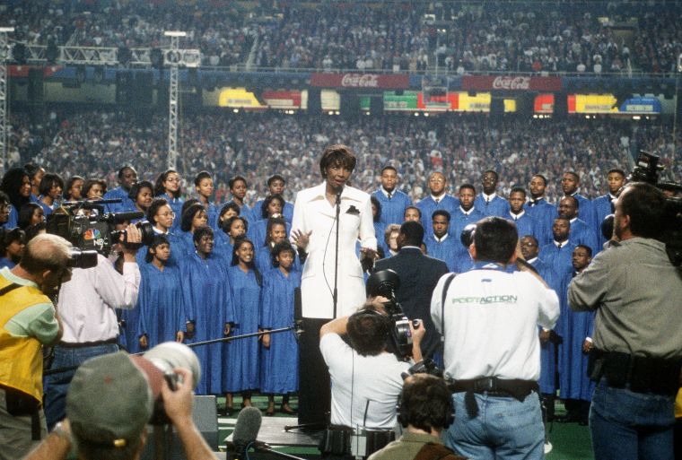 Natalie Cole – Super Bowl XXVIII – Dallas Cowboys v Buffalo Bills