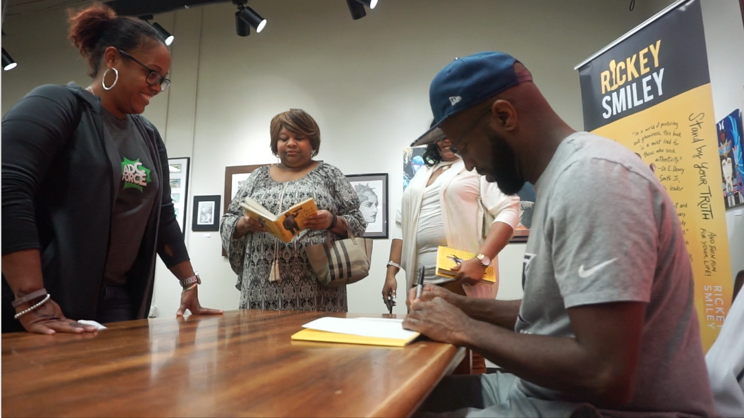 Rickey Smiley - Dallas - Half Price Books