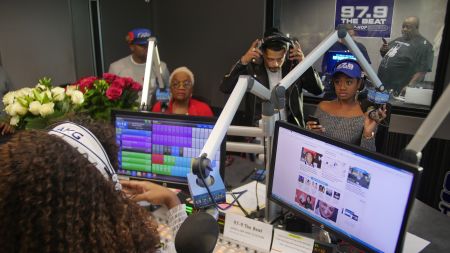 Veda Loca In The Morning