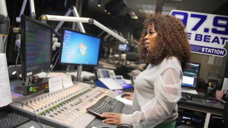 Veda Loca In The Morning