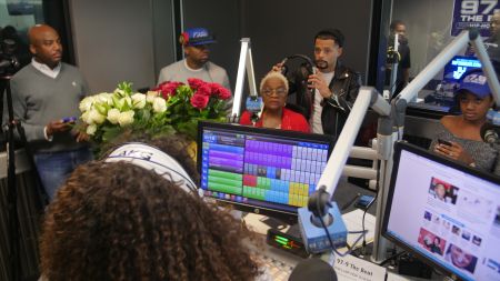 Veda Loca In The Morning