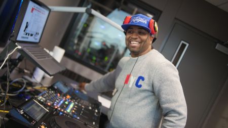 Veda Loca In The Morning