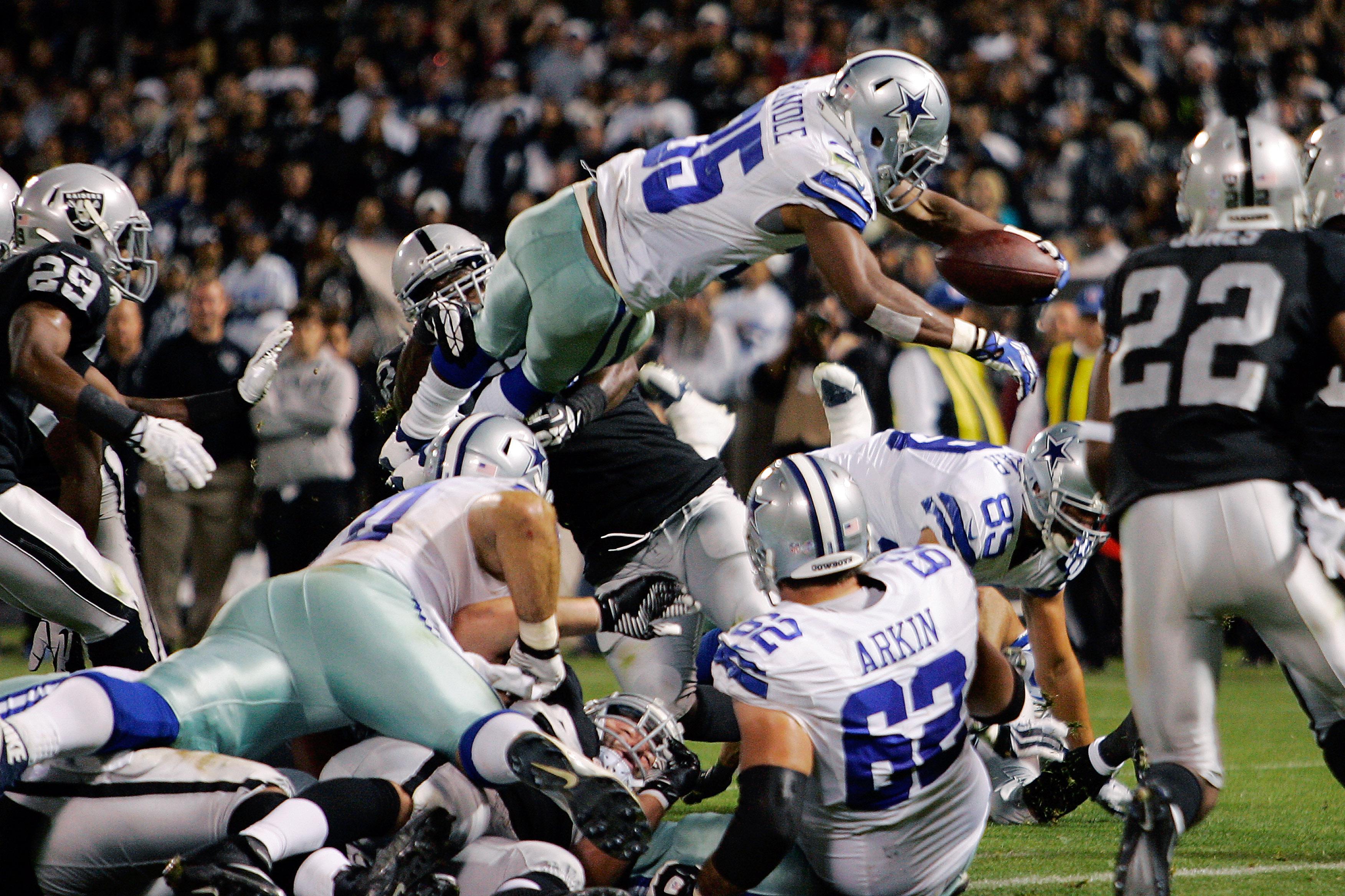 Dallas Cowboys v Oakland Raiders