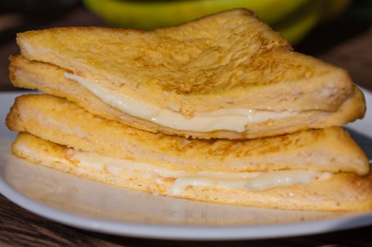 Cheesy French Toast Sandwich