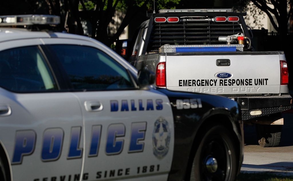 Two Healthcare Workers In Dallas Infected With Ebola After Treating Patient