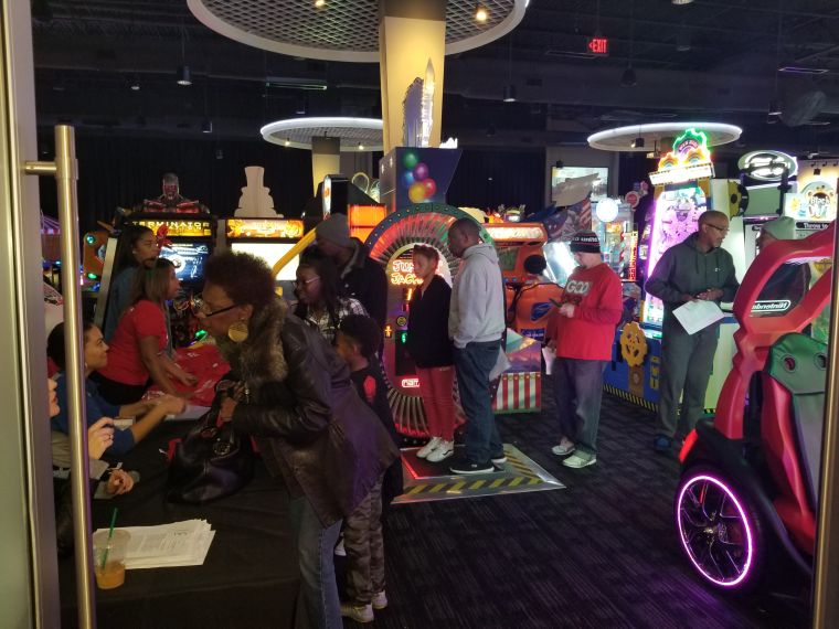 IJustGotHit.com Bike Giveaway 2018 At Dave & Buster's (PHOTOS)