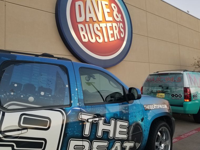 IJustGotHit.com Bike Giveaway 2018 At Dave & Buster's (PHOTOS)