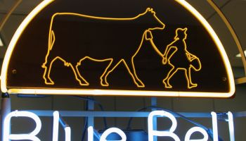 Blue Bell Creameries, neon sign.