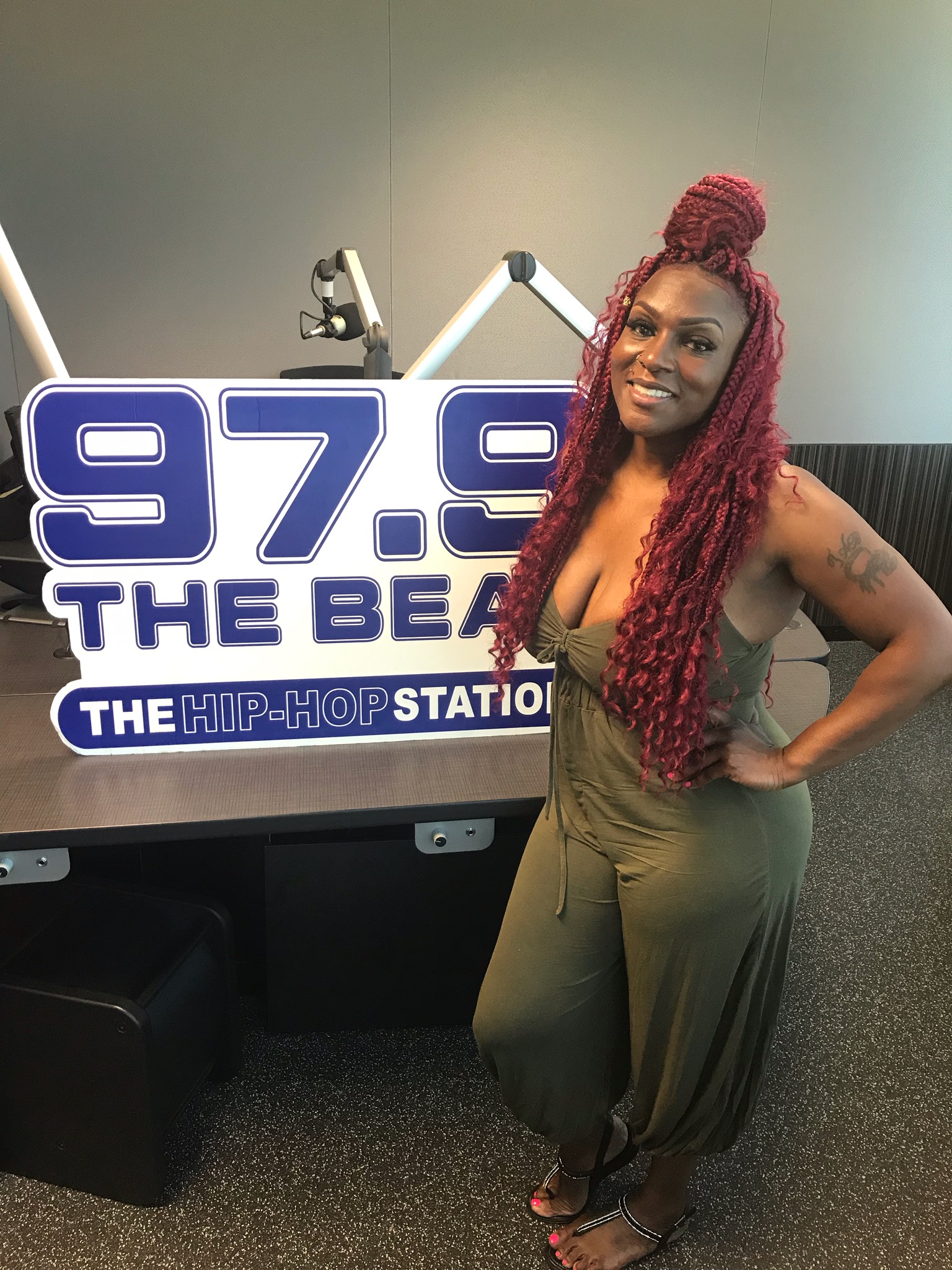 She Represents - Jazze Radio-Chica Interview Hairstylist Tabitha Lorick