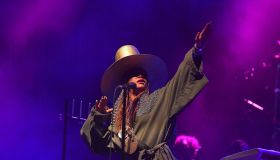 Nas and Erykah Badu perform at State farm arena