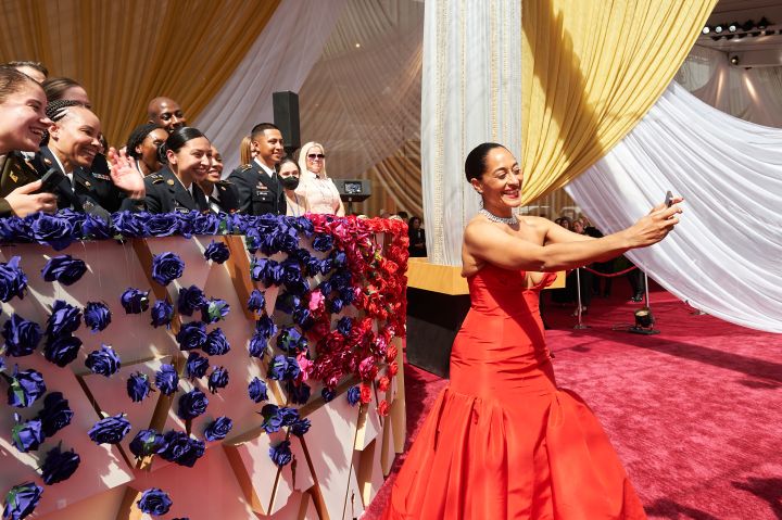 Tracee Ellis Ross arrives on the red carpet of the 94th Oscars® at the Dolby Theatre at Ovation Hollywood in Los Angeles, CA, on Sunday, March 27, 2022.