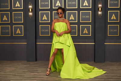 H.E.R. backstage at the 94th Oscars®