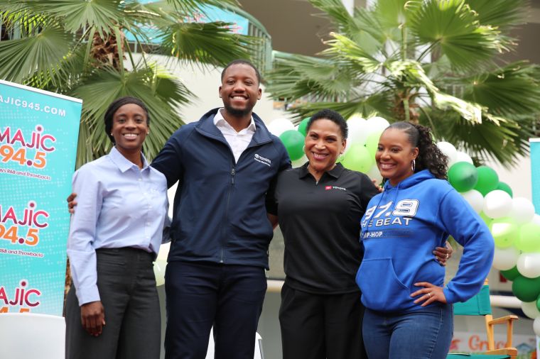 DFW Career Fair Panelists and Jamie Goodspeed