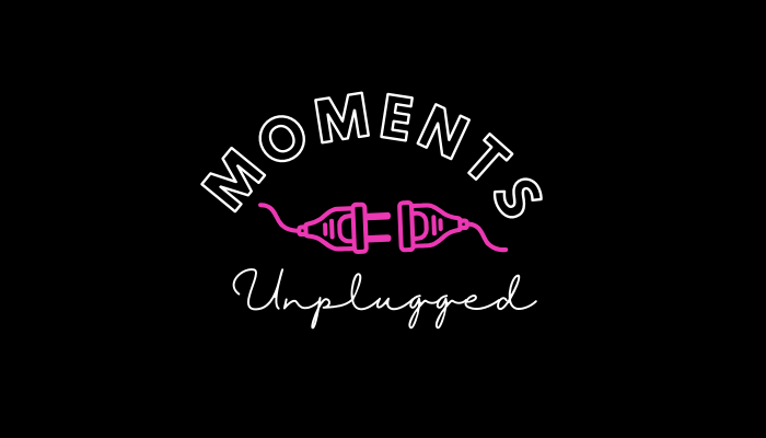 Mias Moments Unplugged