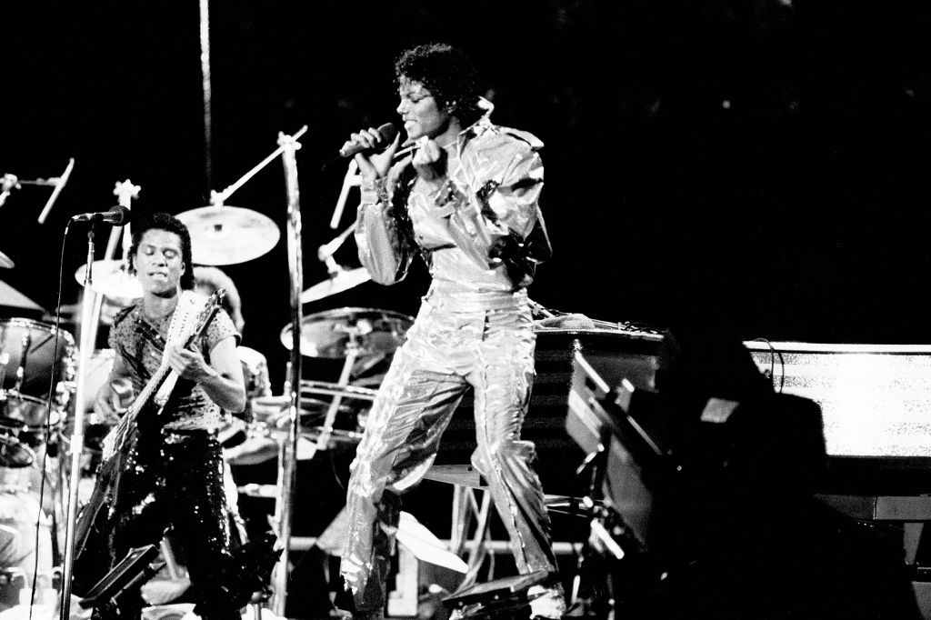 The Jacksons Perform At Texas Stadium