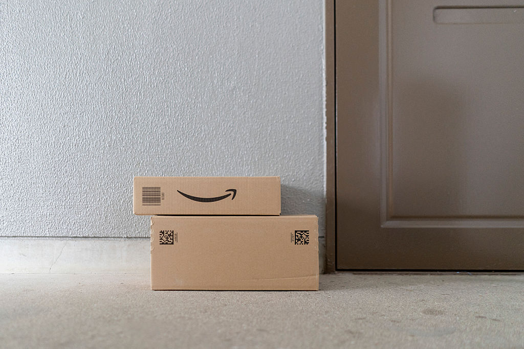 JAPAN-OSAKA-ILLUSTRATION-AMAZON-DELIVERY