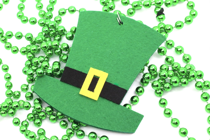 Leprechaun's hat type costume jewelry for St Patrick's Day