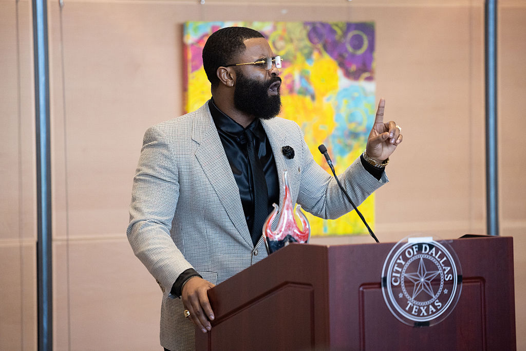 040826 Dallas Poet Laureate