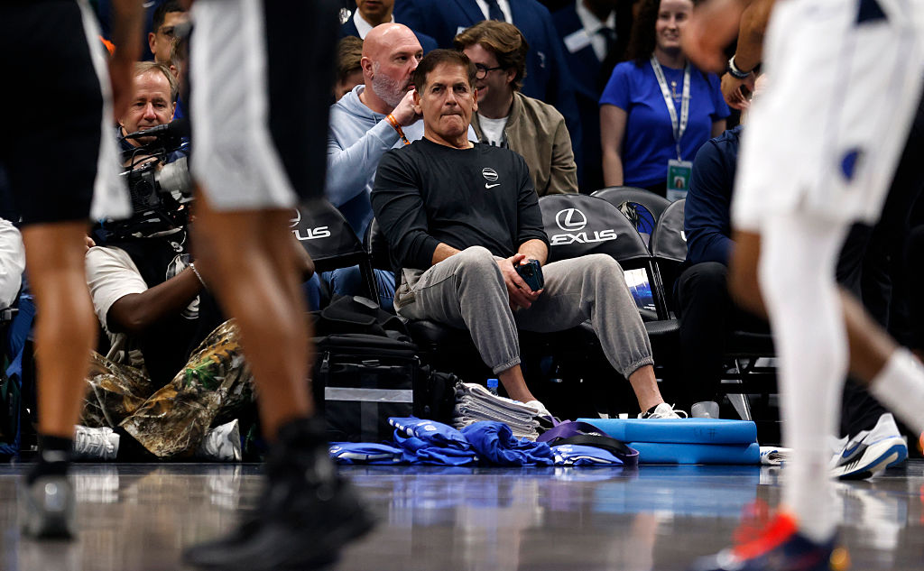 San Antonio Spurs v Dallas Mavericks